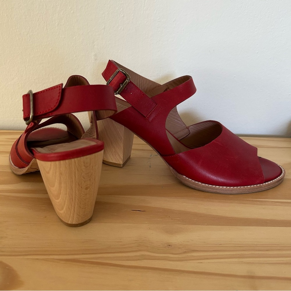 Red Anthropologie Kupuri Sandals Size 40
